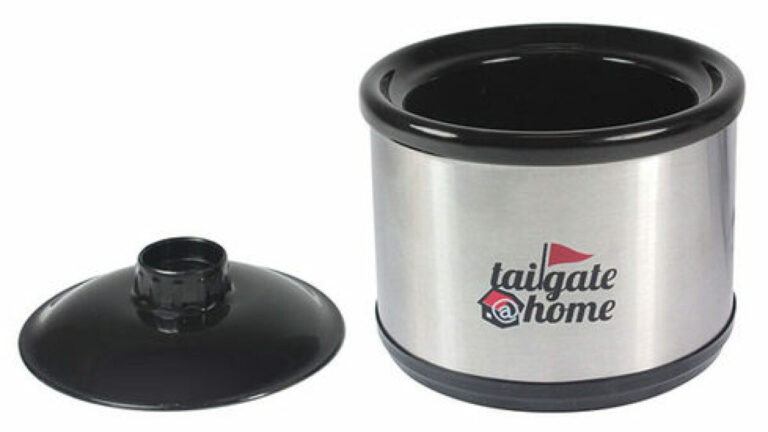 Save 40% on This Warming Crock That Keeps Dips and Sauces Hot